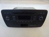 Radio / CD-Player / DVD-Player / Navigation