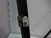 Regulador de puerta delantera con motor