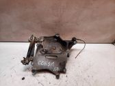 Engine mounting bracket