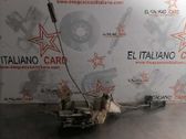 Cerradura de puerta delantera