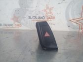 Botón interruptor de luz de peligro