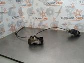 Cerradura de puerta delantera