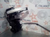 Cerradura de puerta delantera