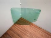 Rear door window glass