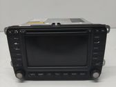 Radio / CD-Player / DVD-Player / Navigation