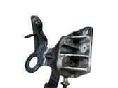 Engine mounting bracket