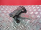 Engine mount bracket