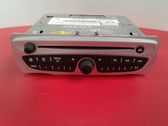Radio/CD/DVD/GPS-pääyksikkö