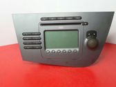 Radio/CD/DVD/GPS head unit