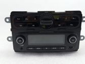 Radio / CD-Player / DVD-Player / Navigation