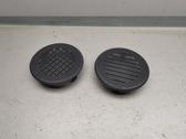 Grilles/couvercle de haut-parleur latéral