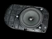 Parcel shelf speaker