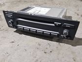 Radio / CD-Player / DVD-Player / Navigation