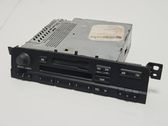Radio / CD-Player / DVD-Player / Navigation
