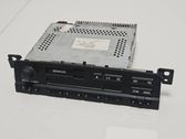 Radio / CD-Player / DVD-Player / Navigation