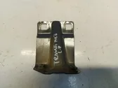 Fender mounting bracket