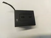 USB-pistokeliitin