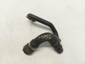 Tuyau de liquide de refroidissement moteur