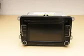 Radio / CD-Player / DVD-Player / Navigation