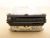 Radio / CD-Player / DVD-Player / Navigation