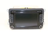 Radio / CD-Player / DVD-Player / Navigation