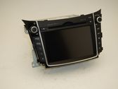 Radio / CD-Player / DVD-Player / Navigation