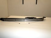 Sliding door middle rail