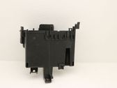 Autres pièces compartiment moteur