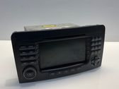 Radio / CD-Player / DVD-Player / Navigation