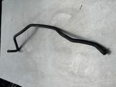 Tuyau de liquide de refroidissement moteur