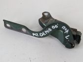 Engine bonnet/hood hinges