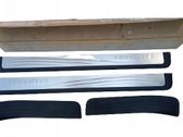 Sill/side skirt trim