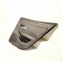 Moldura del tarjetero de la puerta trasera