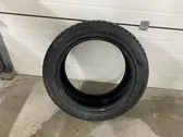 Neumáticos de invierno/nieve con tacos R18