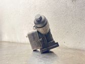 Oil filter mounting bracket
