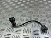 12 V lizdas (priekyje)