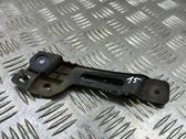 Fender mounting bracket