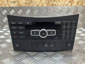Radio / CD-Player / DVD-Player / Navigation