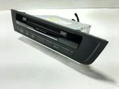 Radio / CD-Player / DVD-Player / Navigation