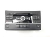 Radio / CD-Player / DVD-Player / Navigation