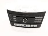 Radio / CD-Player / DVD-Player / Navigation