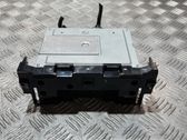 Radio / CD-Player / DVD-Player / Navigation
