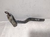 Engine bonnet/hood hinges