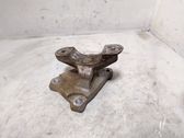 Engine mounting bracket