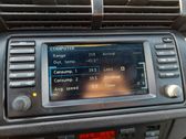 Radio/CD/DVD/GPS-pääyksikkö