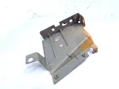 Fender mounting bracket