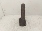 Accelerator throttle pedal