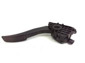 Accelerator throttle pedal