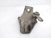 Engine mounting bracket