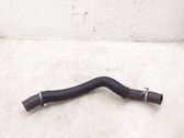 Tuyau de liquide de refroidissement moteur